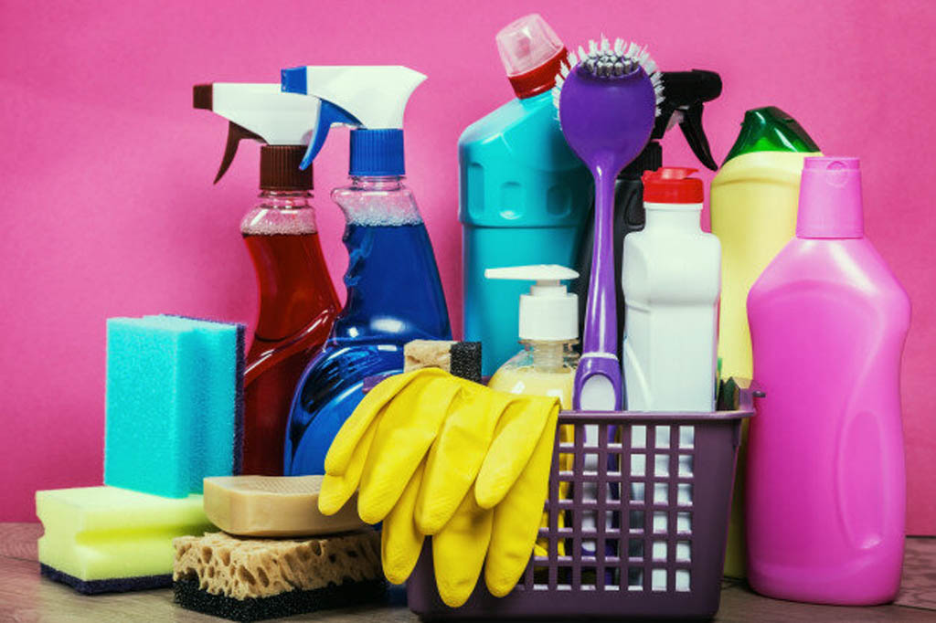 Eco-Friendly Cleaning Tips: Keep Your Wooden, Tile, and Granite Floors Spotless